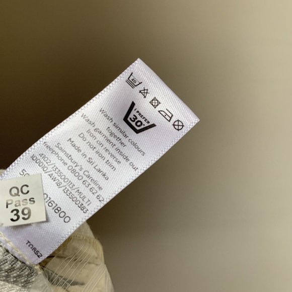 TU Floral Dress Size UK 14 Sleeveless Sheath Pretty Retro Style - Picture 6 of 12